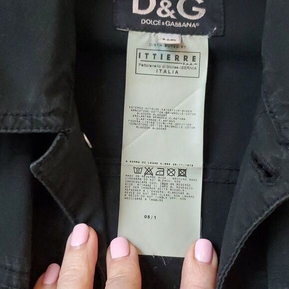 D&G, Dolce & Gabbana black jacket XS, Adorable, purchased in NYC - Picture 6 of 10